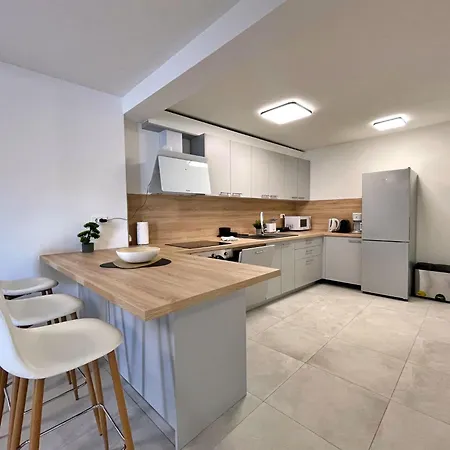 Bonum Mit Privatem Pool By Interhome Apartment Silo (Krk)