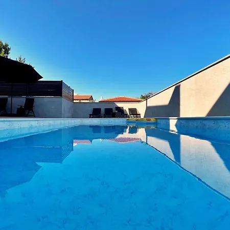 Apartment Bonum Mit Privatem Pool By Interhome Silo (Krk)