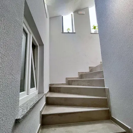 Bonum Mit Privatem Pool By Interhome Silo (Krk)